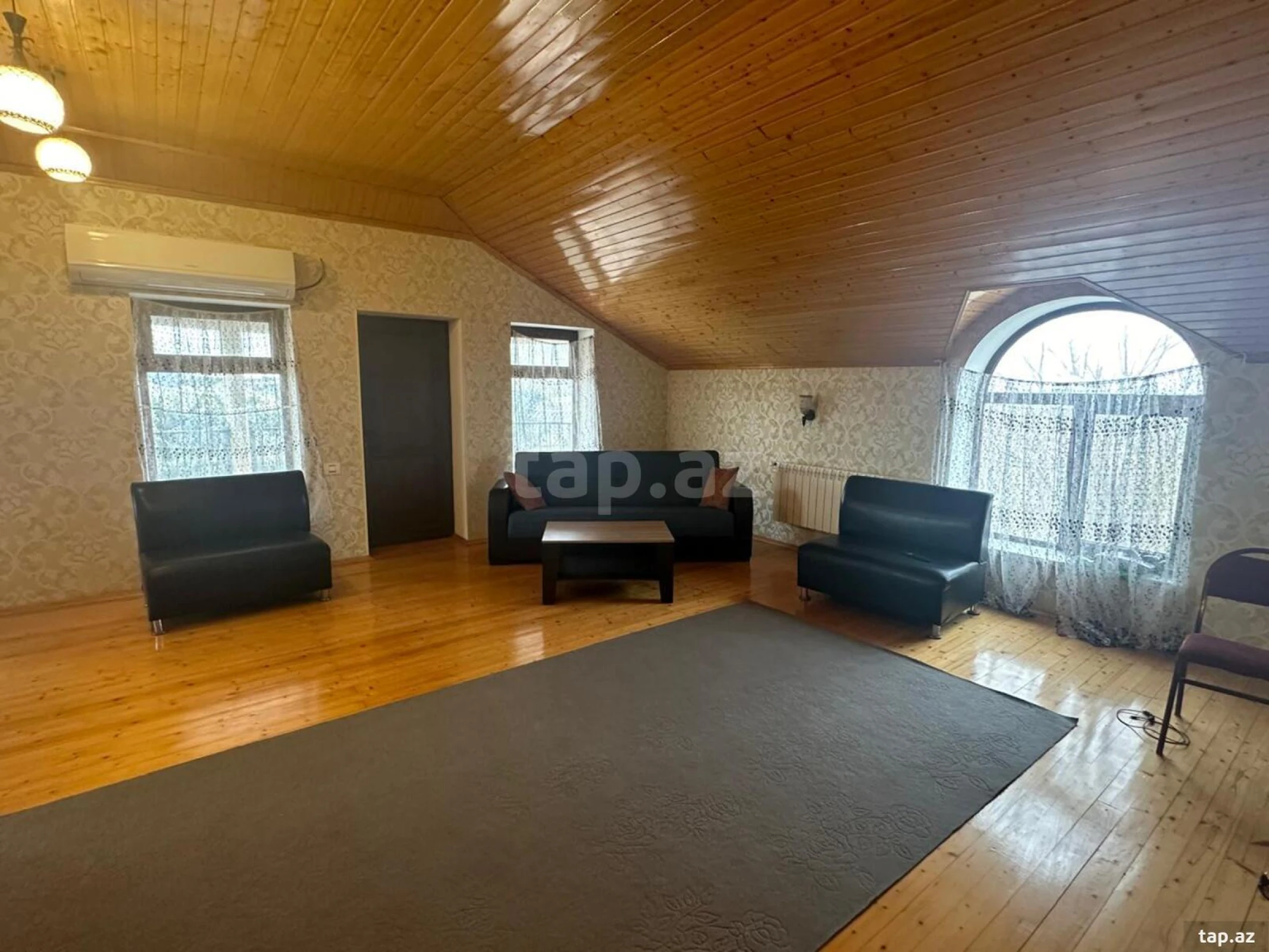 Kirayə verilir 6 otaqlı həyət evi