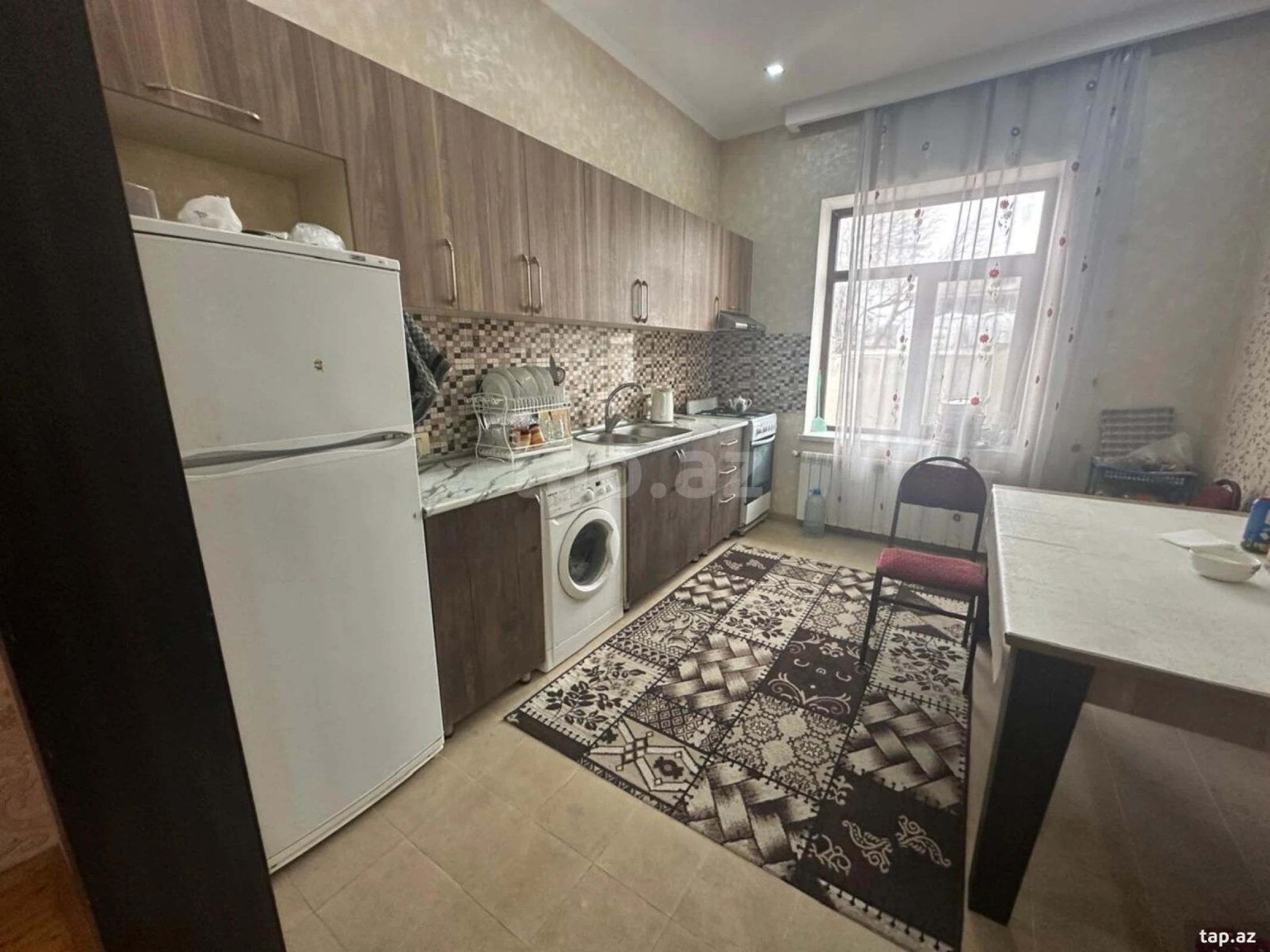 Kirayə verilir 6 otaqlı həyət evi