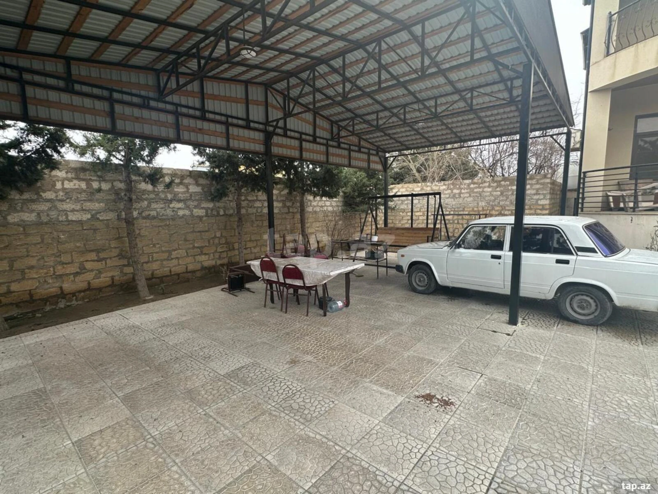 Kirayə verilir 6 otaqlı həyət evi