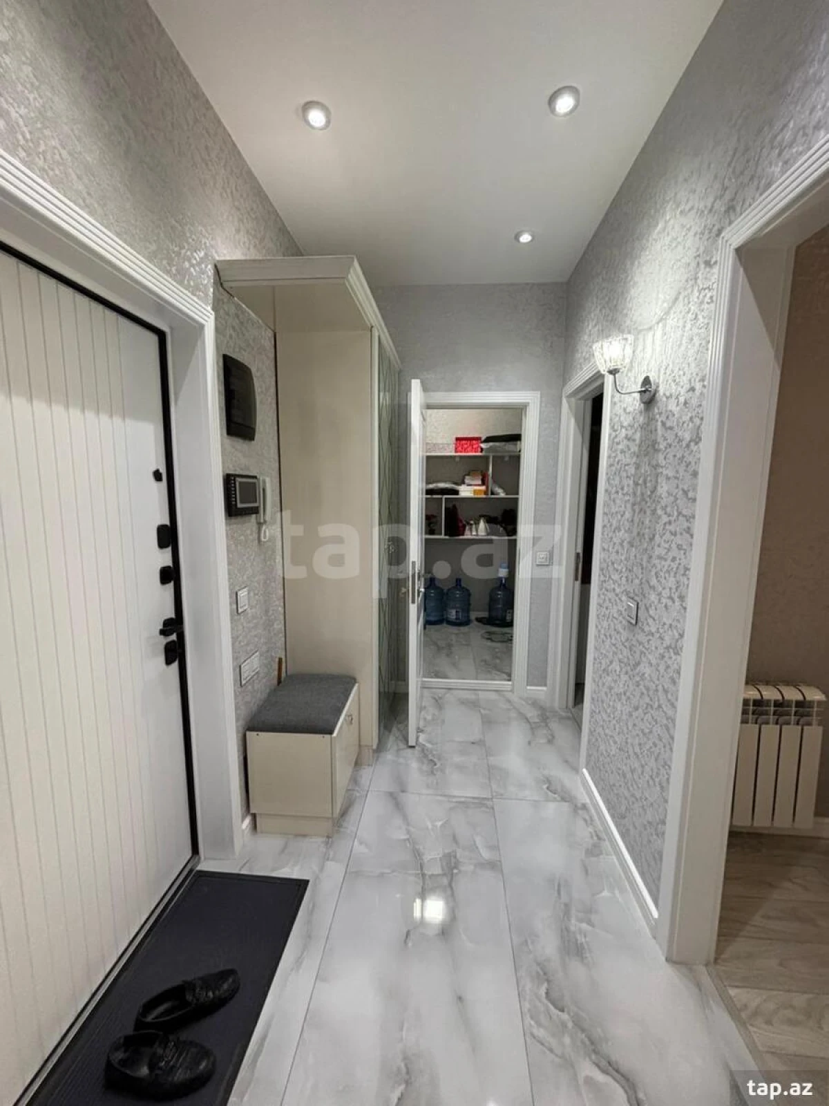 Kirayə verilir 3 otaqlı yeni tikili 70 m²