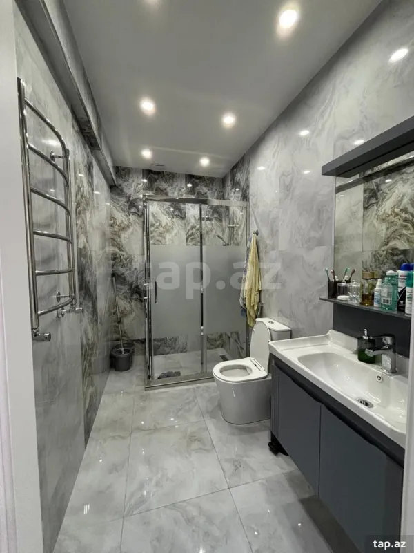 Kirayə verilir 3 otaqlı yeni tikili 70 m²