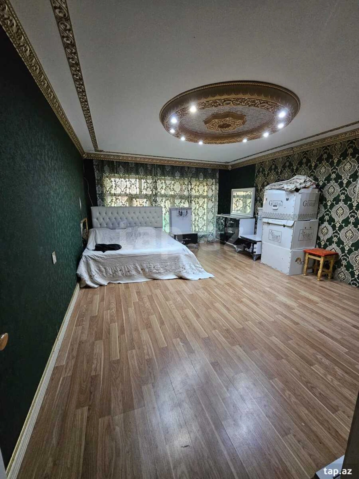 Satılır 6 otaqlı həyət evi