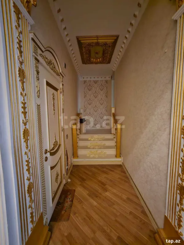 Satılır 6 otaqlı həyət evi