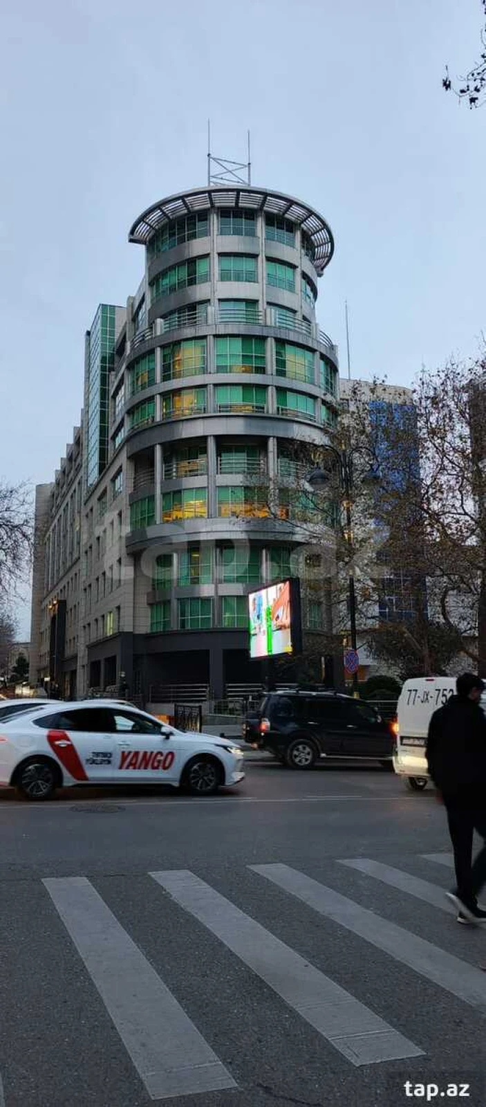 Kirayə verilir 2 otaqlı yeni tikili 55 m²