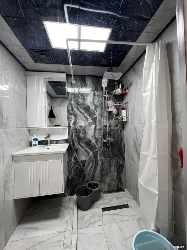 Kirayə verilir 5 otaqlı mənzil 100 m²