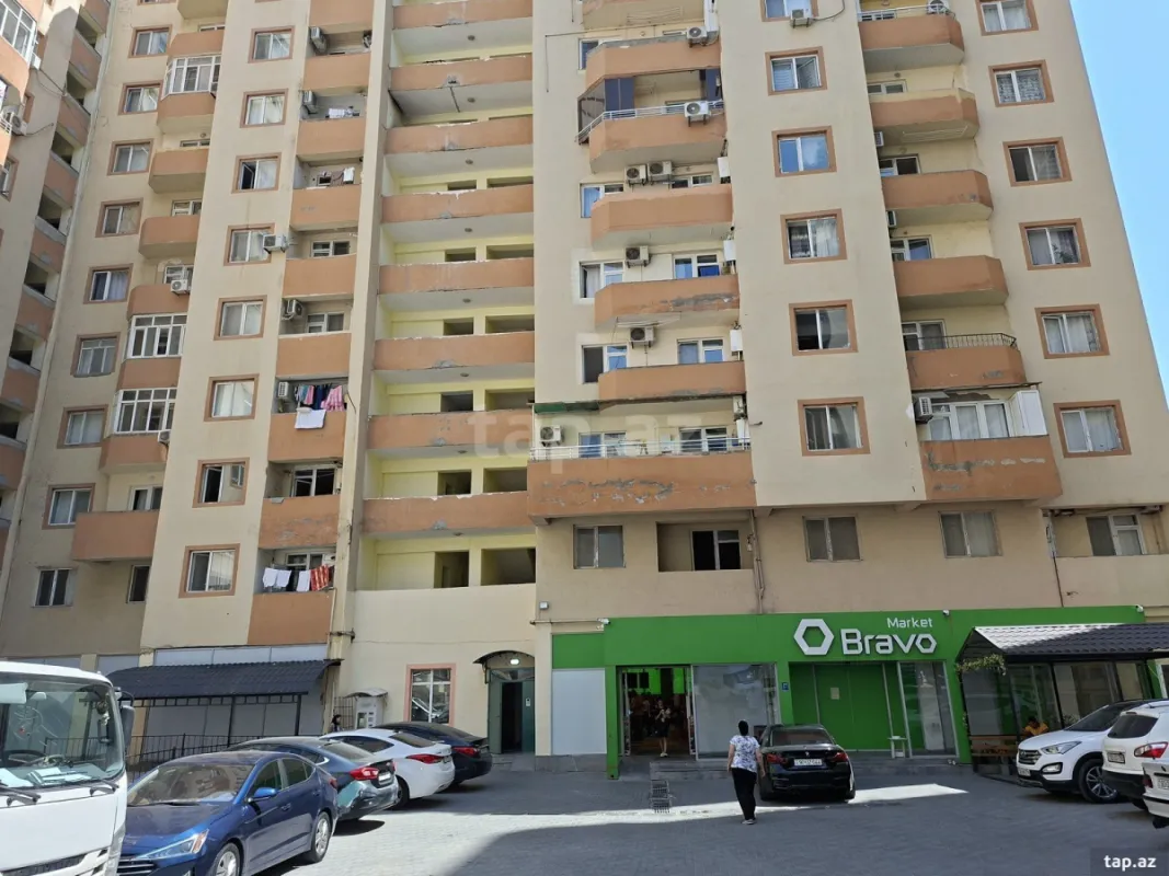 Kirayə verilir 3 otaqlı yeni tikili 130 m²
