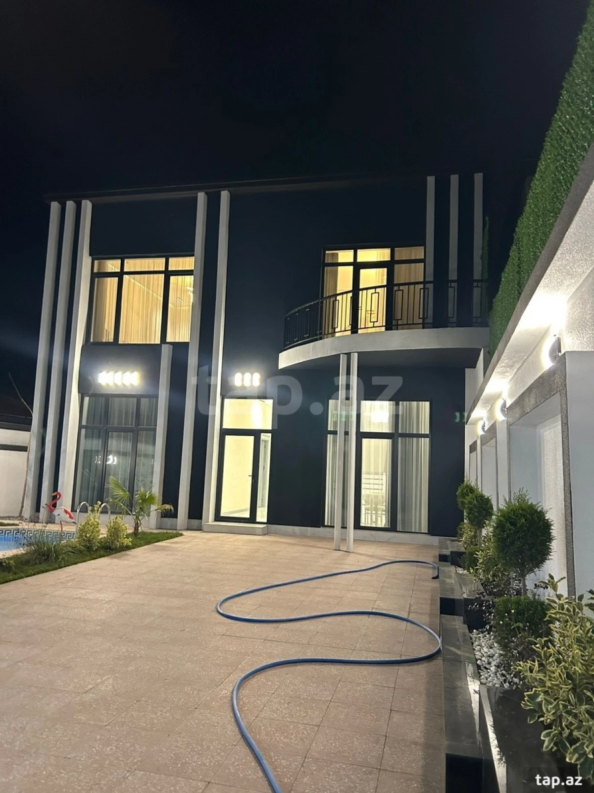 Satılır 5 otaqlı həyət evi