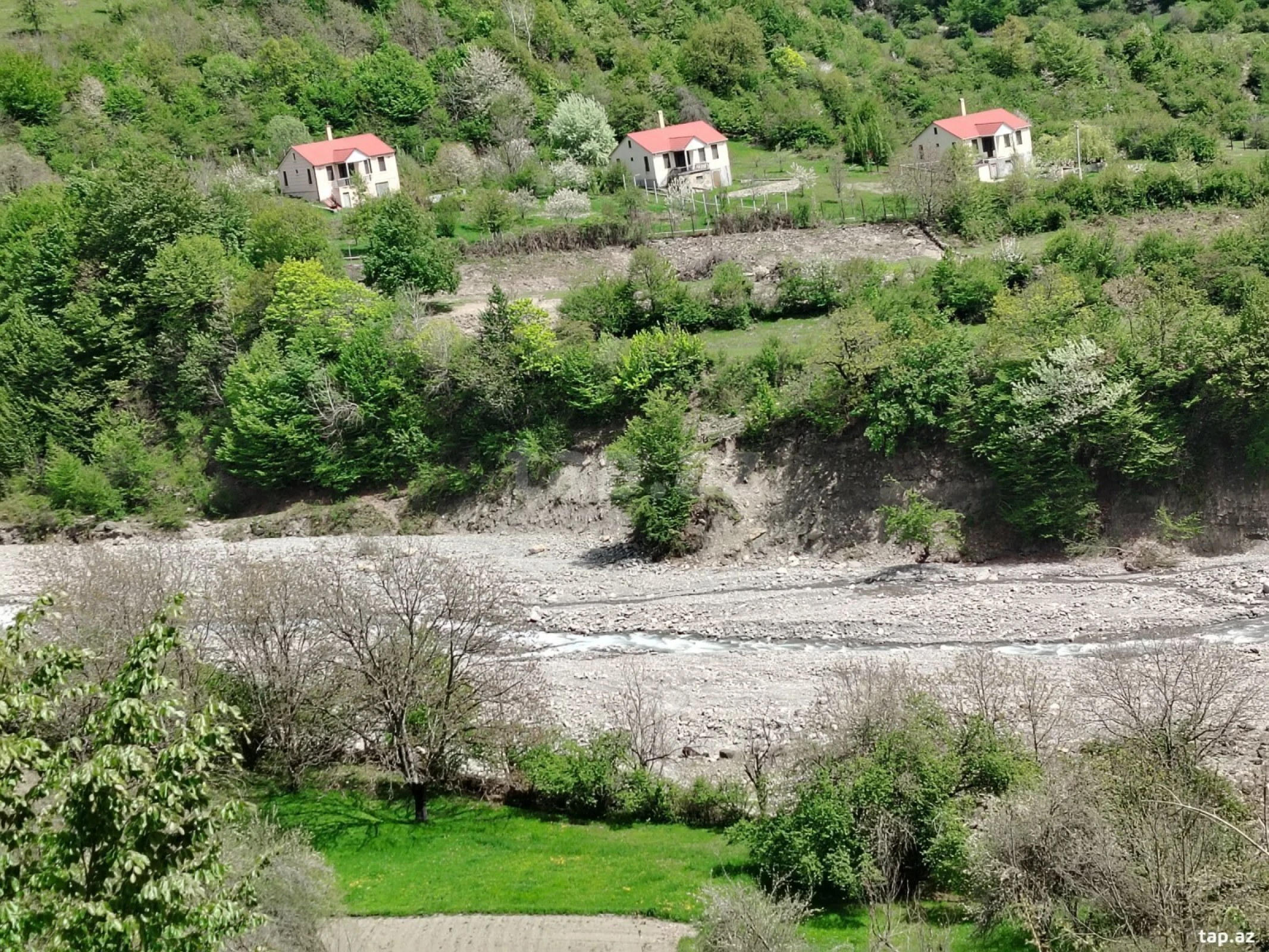 Kirayə verilir 4 otaqlı həyət evi 90 m²