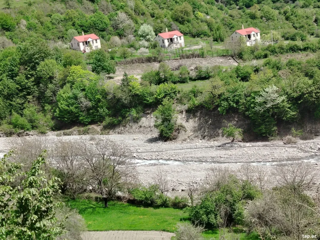 Kirayə verilir 4 otaqlı həyət evi 90 m²