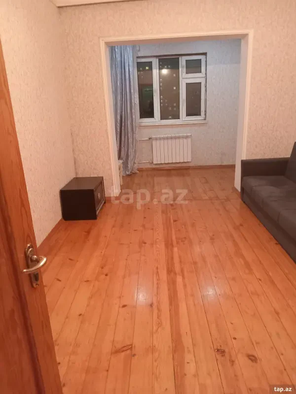 Kirayə verilir 2 otaqlı mənzil 75 m²