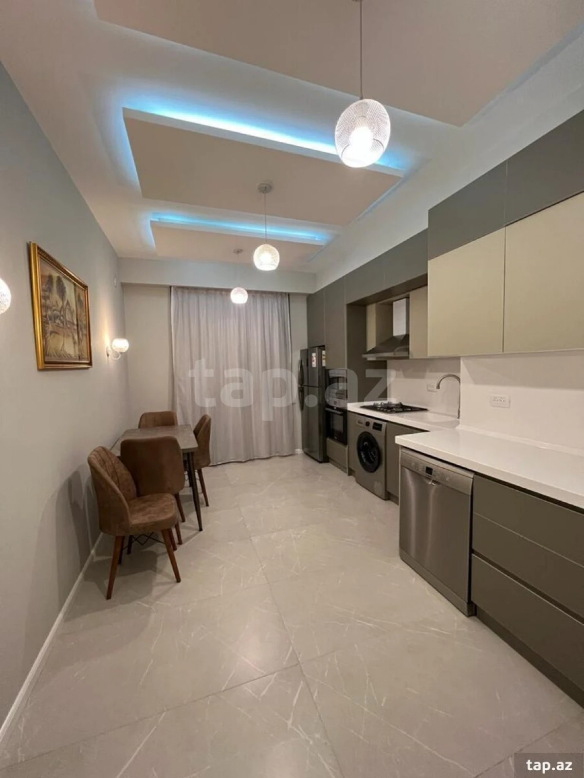 Kirayə verilir 2 otaqlı yeni tikili 96 m²