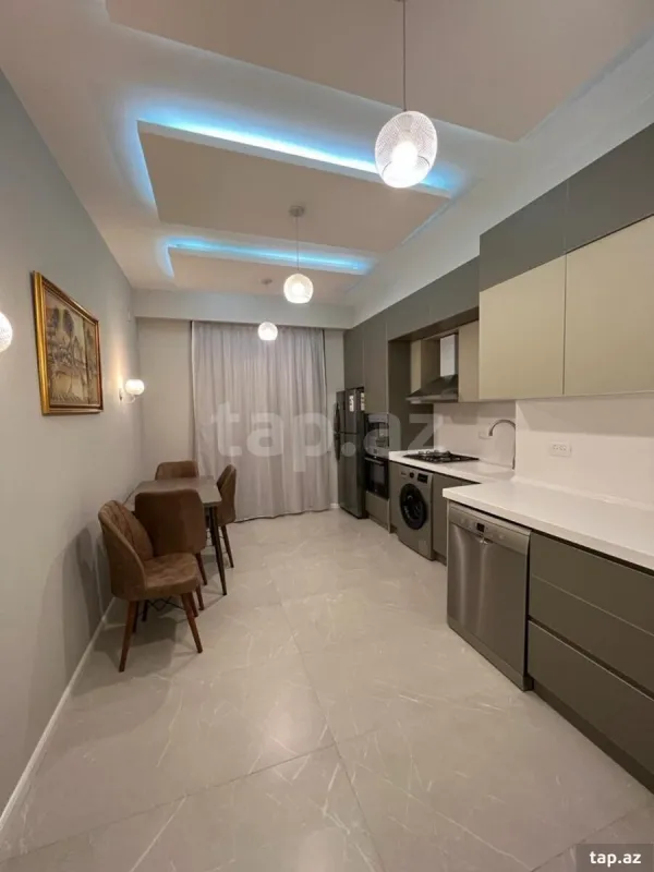 Kirayə verilir 2 otaqlı yeni tikili 96 m²
