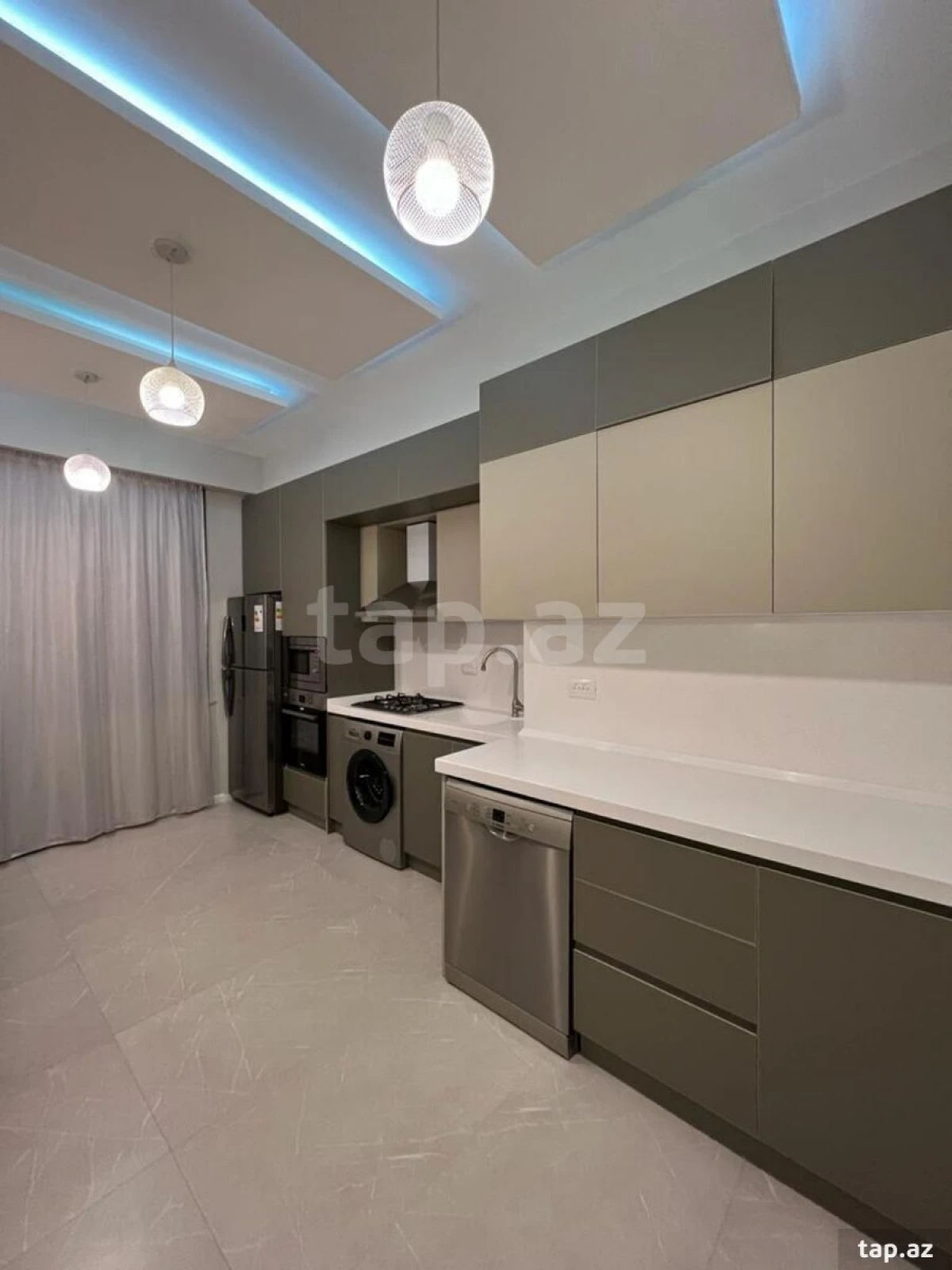 Kirayə verilir 2 otaqlı yeni tikili 96 m²