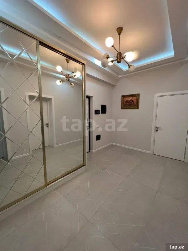 Kirayə verilir 2 otaqlı yeni tikili 96 m²