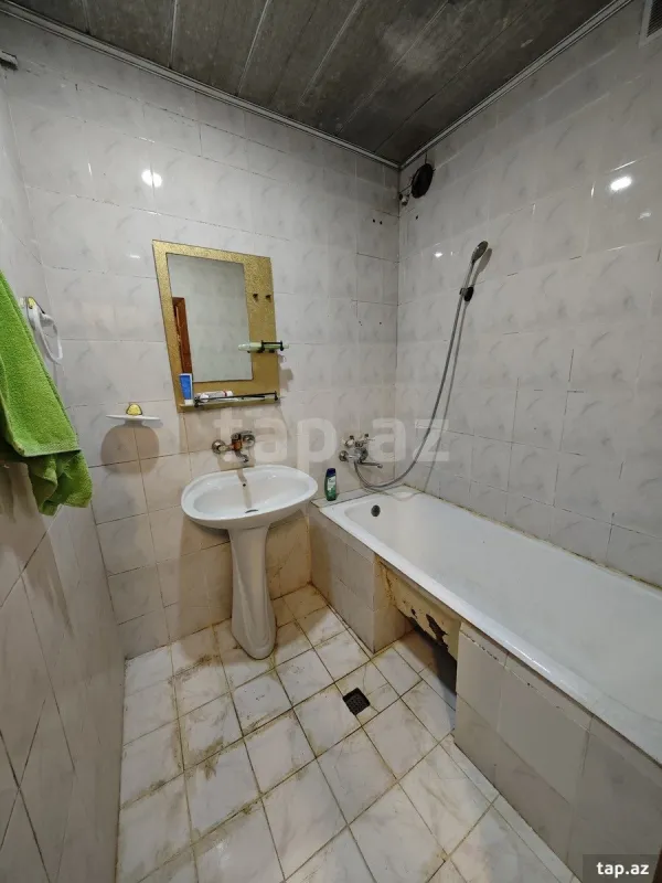 Satılır 2 otaqlı mənzil 55 m²