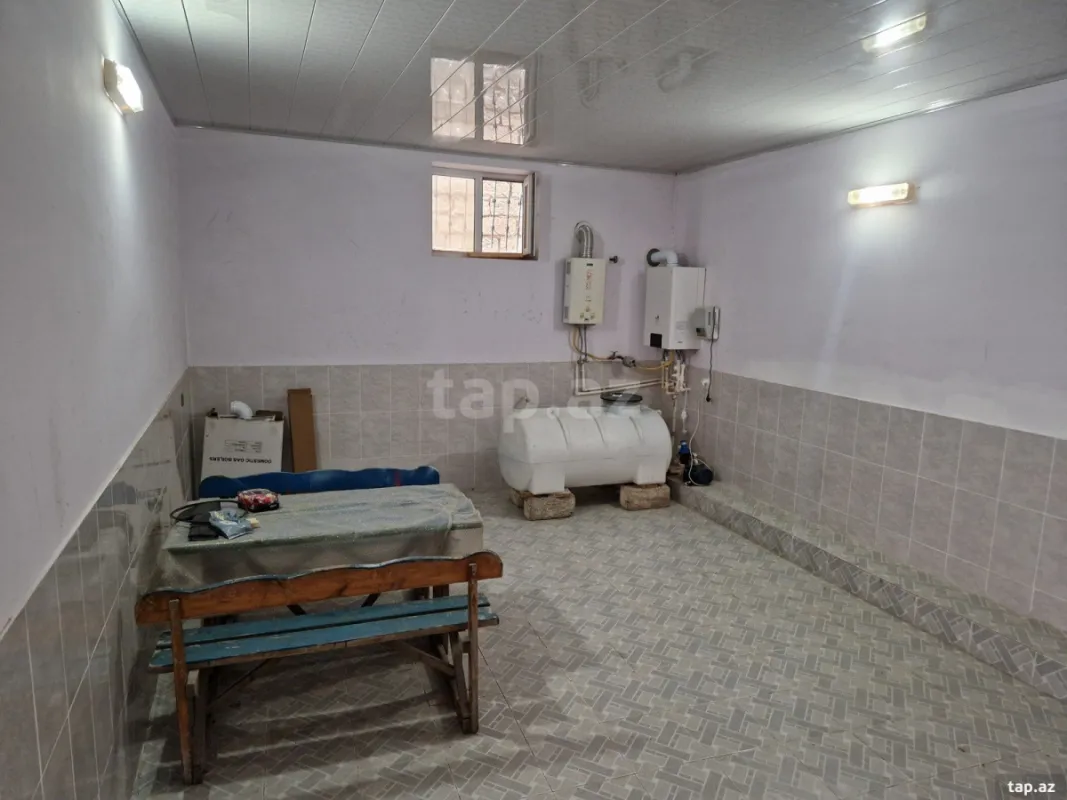 Kirayə verilir 6 otaqlı həyət evi 300 m²