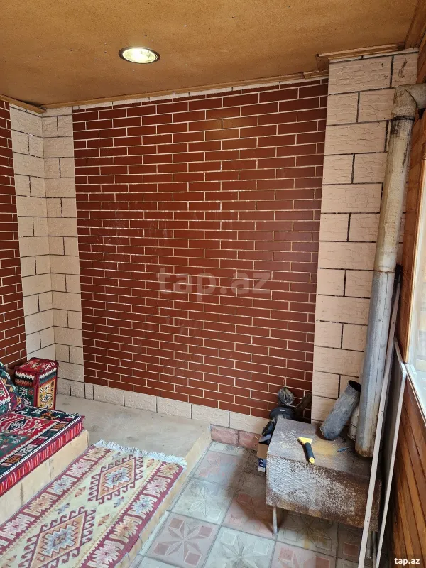 Kirayə verilir 6 otaqlı həyət evi 300 m²