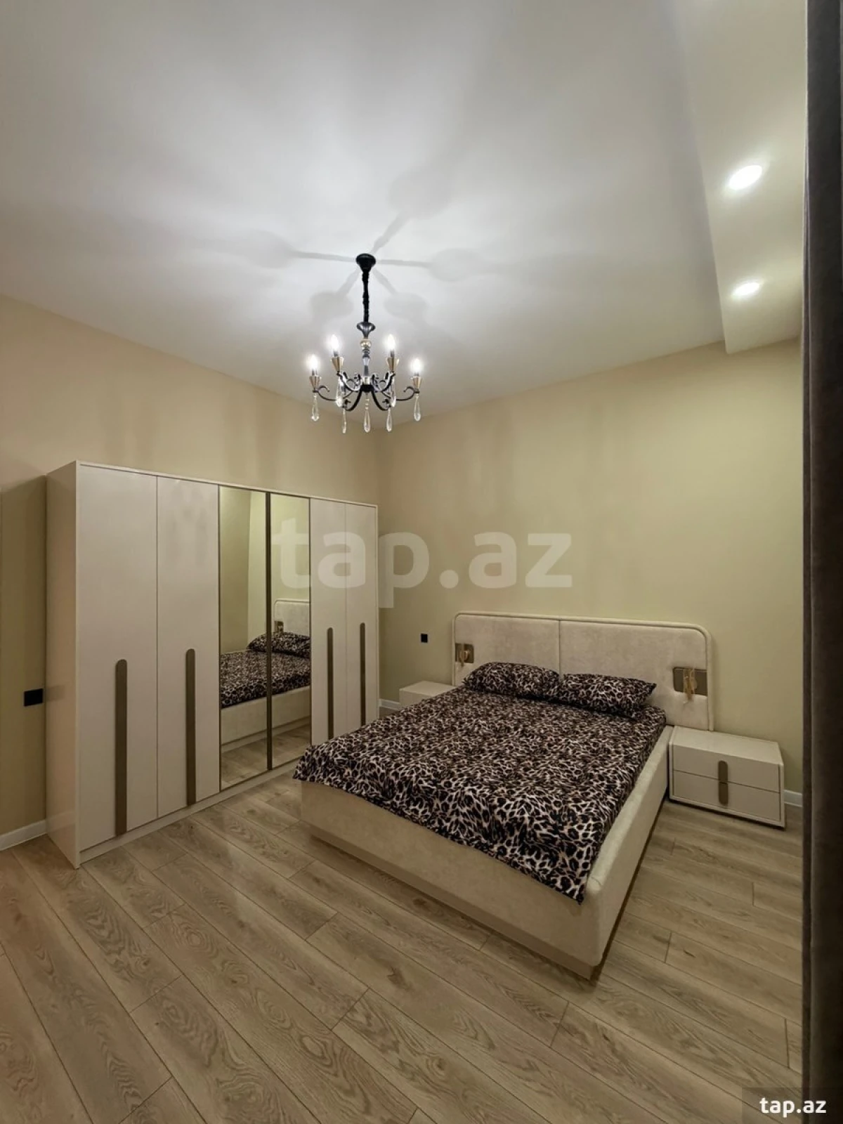 Kirayə verilir 3 otaqlı həyət evi