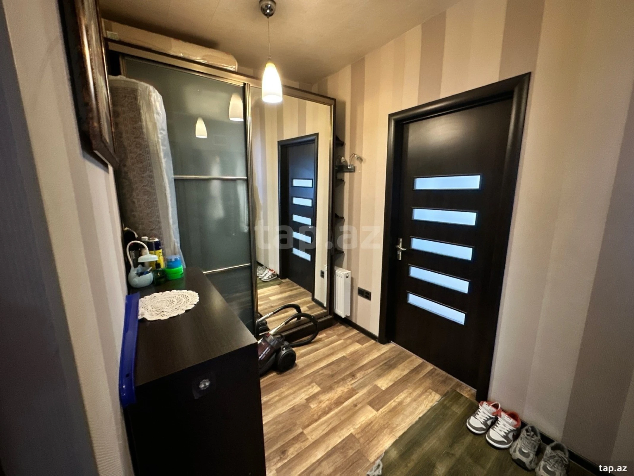 Satılır 2 otaqlı mənzil 55 m²