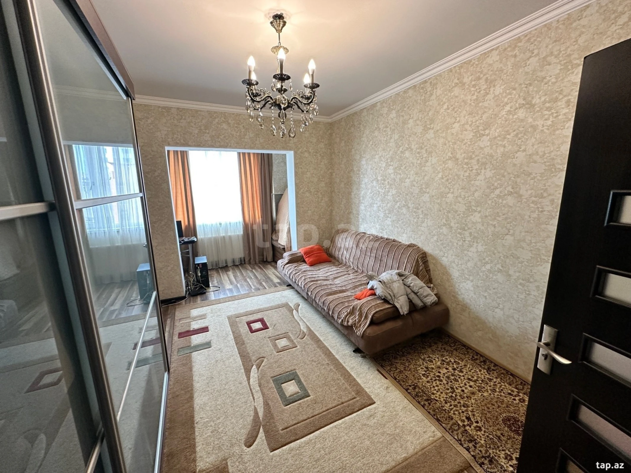 Satılır 2 otaqlı mənzil 55 m²