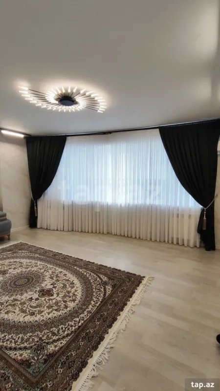 Satılır 3 otaqlı yeni tikili 82 m²