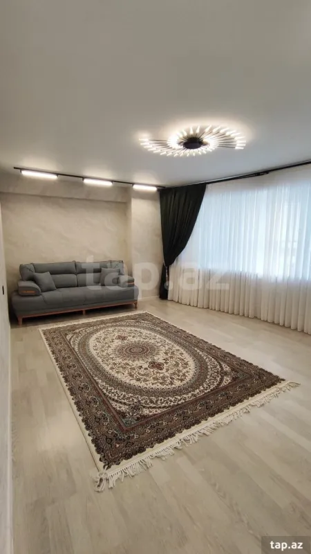 Satılır 3 otaqlı yeni tikili 82 m²