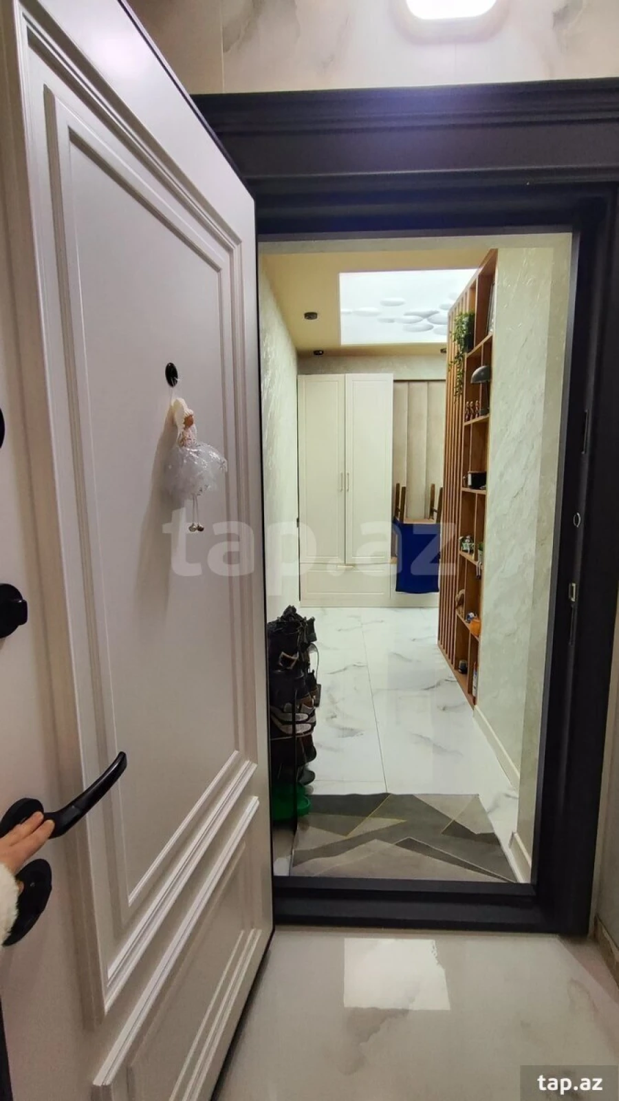 Satılır 3 otaqlı yeni tikili 82 m²