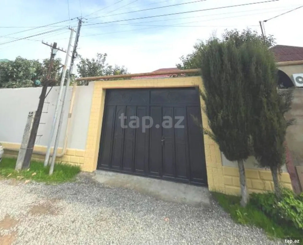 Satılır 4 otaqlı həyət evi