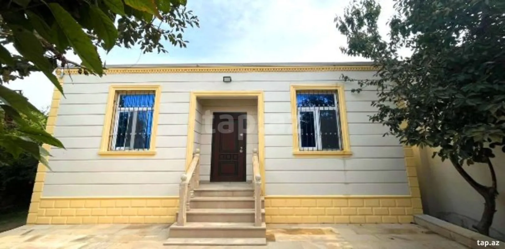 Satılır 4 otaqlı həyət evi