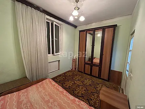 Kirayə verilir 4 otaqlı həyət evi