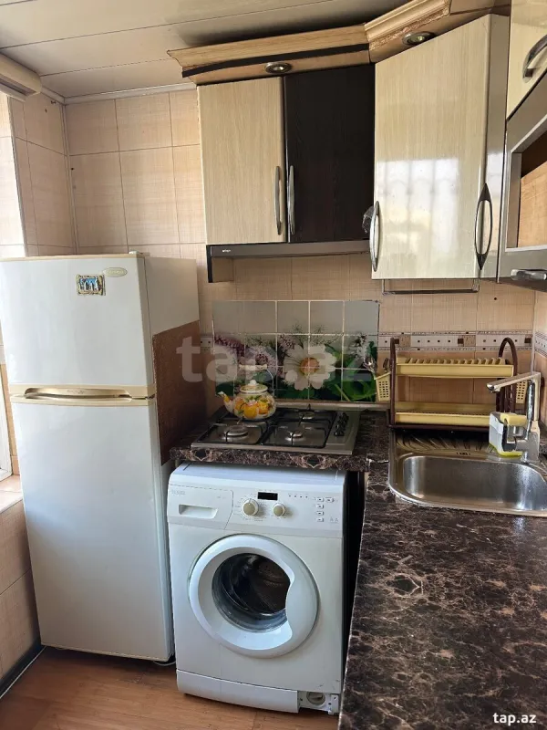 Kirayə verilir 2 otaqlı mənzil 50 m²