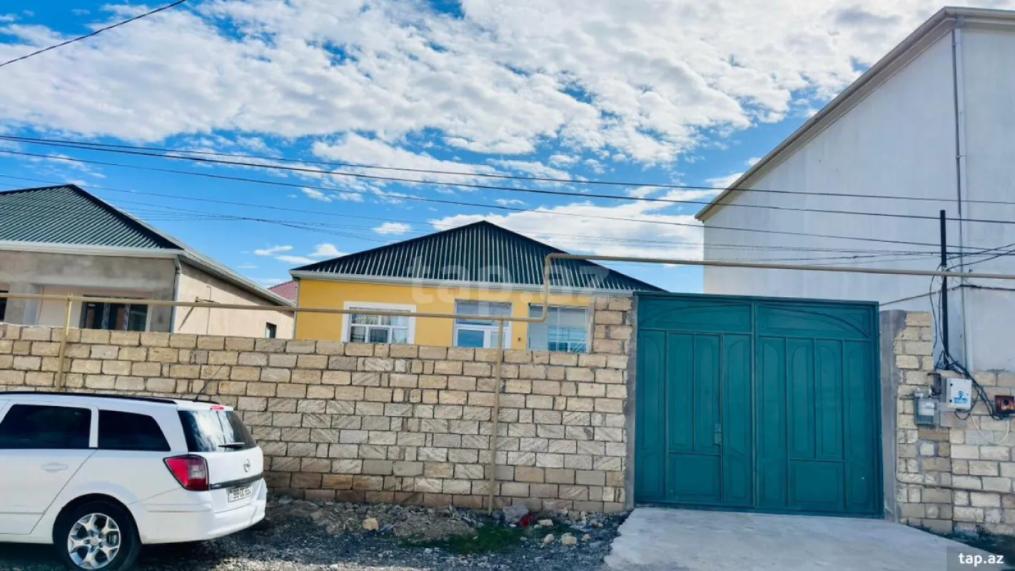 Satılır 3 otaqlı həyət evi