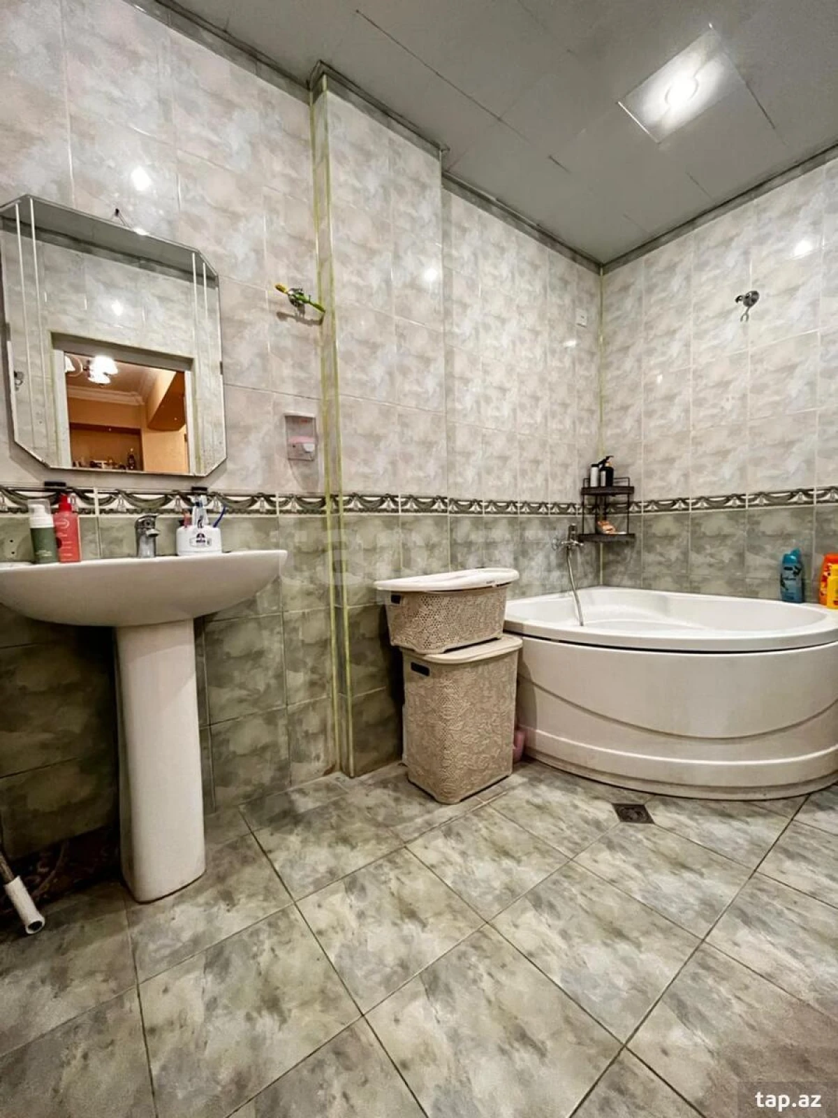 Satılır 3 otaqlı yeni tikili 78 m²