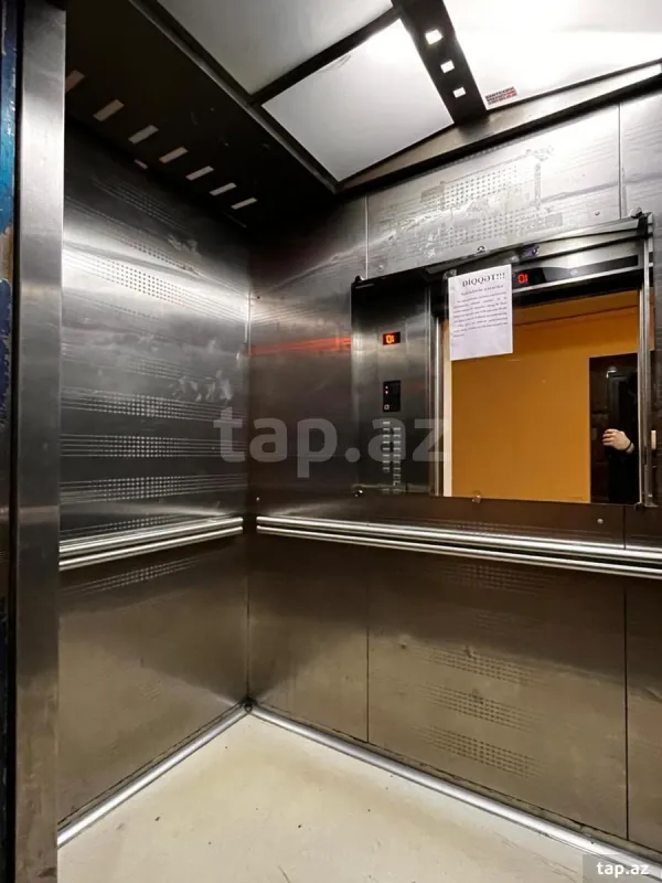 Satılır 3 otaqlı yeni tikili 78 m²