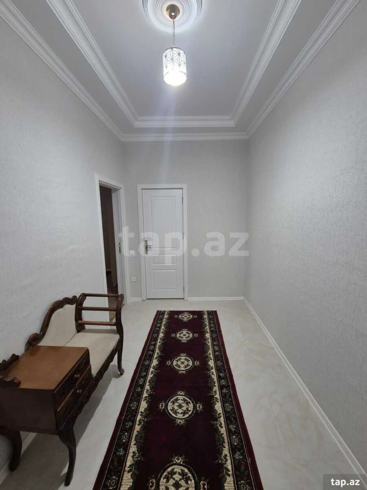 Kirayə verilir 2 otaqlı yeni tikili 75 m²