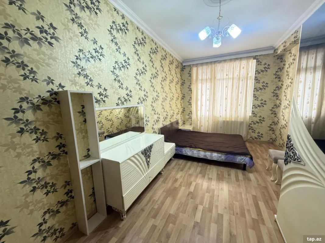 Kirayə verilir 2 otaqlı yeni tikili 70 m²