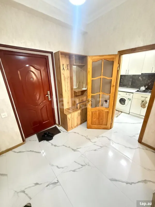Kirayə verilir 2 otaqlı yeni tikili 70 m²