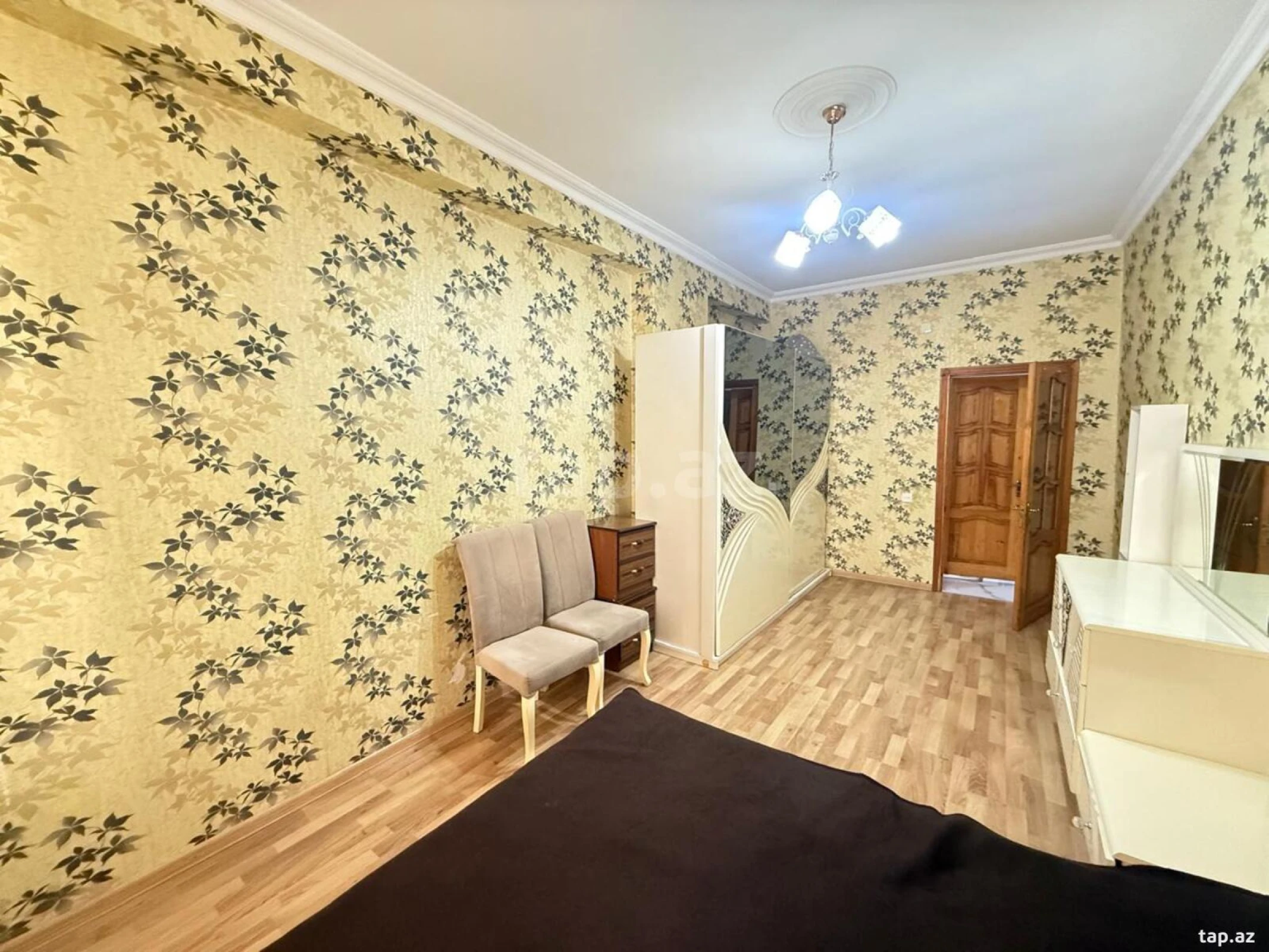 Kirayə verilir 2 otaqlı yeni tikili 70 m²