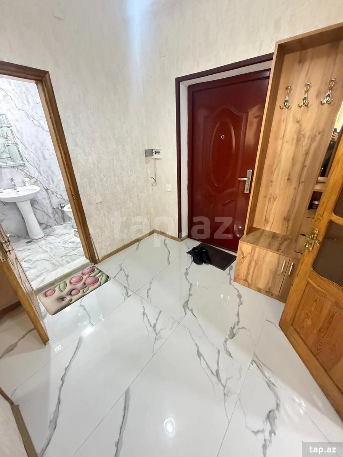Kirayə verilir 2 otaqlı yeni tikili 70 m²