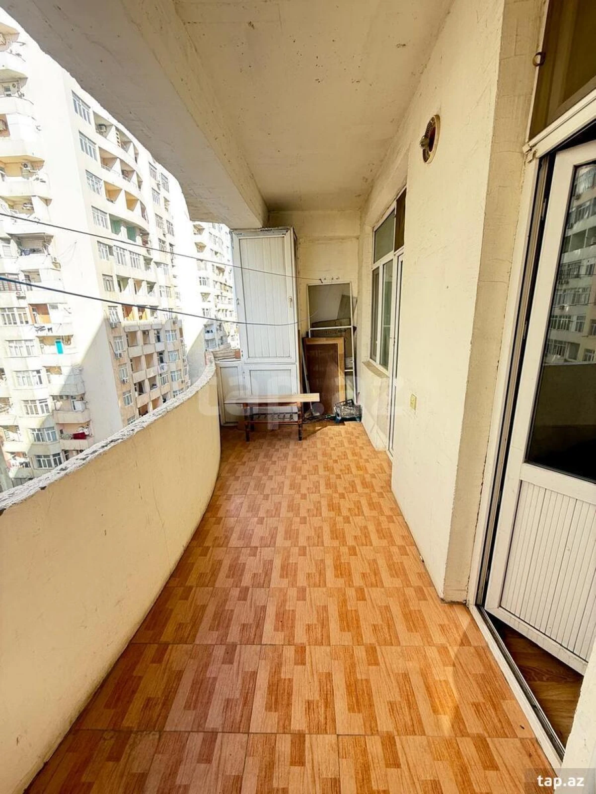 Kirayə verilir 2 otaqlı yeni tikili 70 m²
