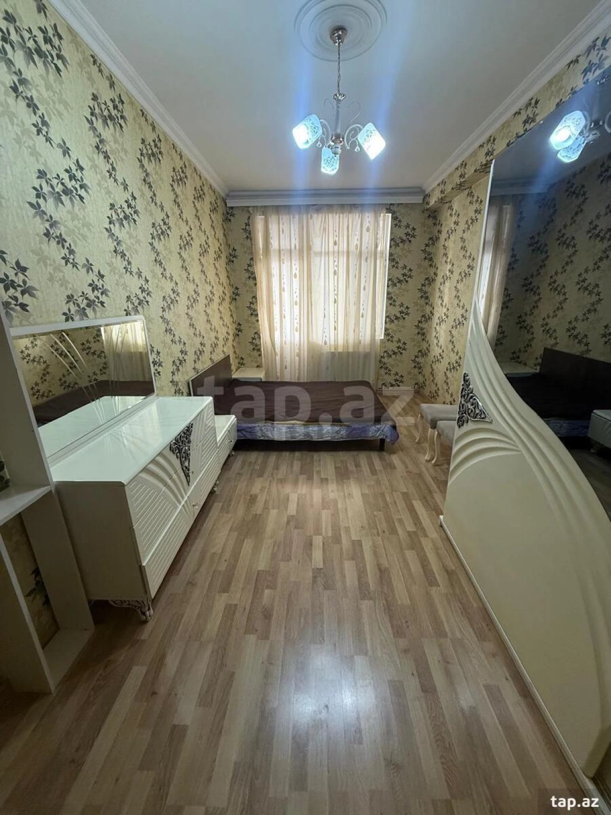 Kirayə verilir 2 otaqlı yeni tikili 70 m²