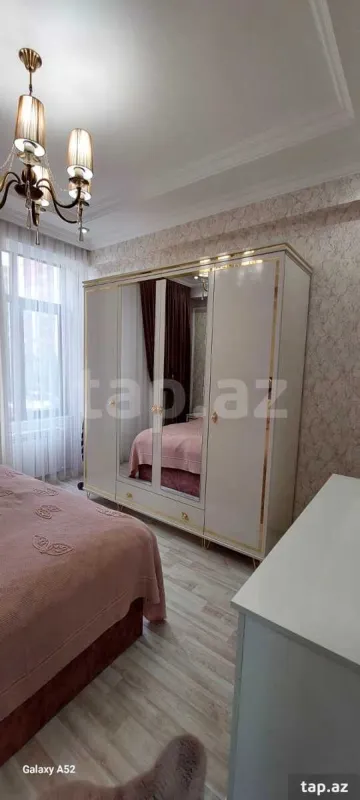 Kirayə verilir 3 otaqlı yeni tikili 110 m²