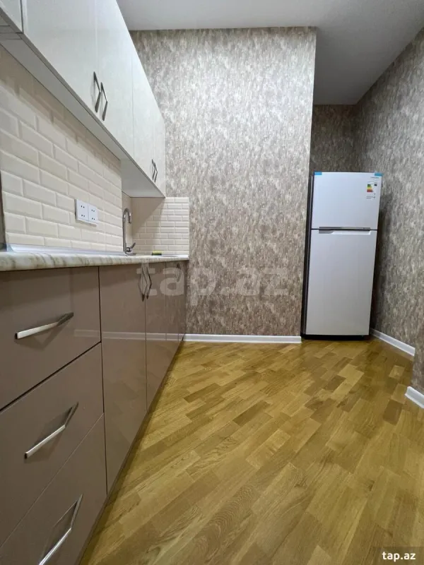 Kirayə verilir 2 otaqlı yeni tikili 60 m²