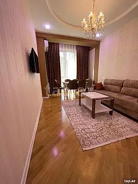 Kirayə verilir 2 otaqlı yeni tikili 60 m²
