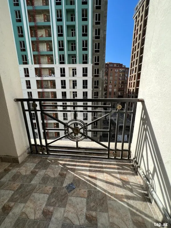 Kirayə verilir 2 otaqlı yeni tikili 60 m²