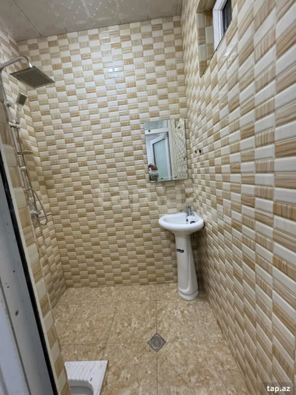 Kirayə verilir 1 otaqlı həyət evi