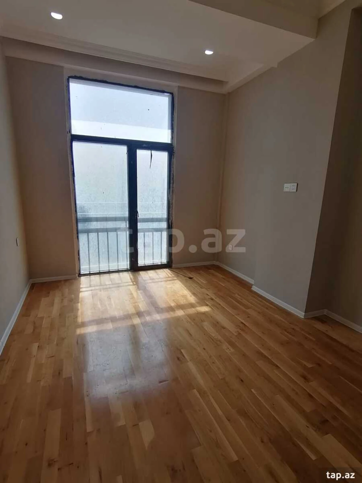 Satılır 4 otaqlı yeni tikili 147 m²