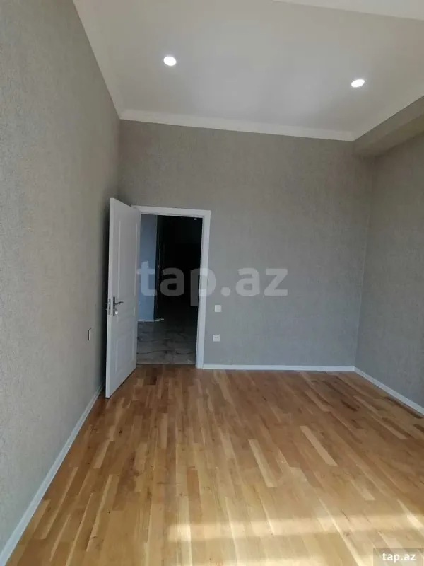 Satılır 4 otaqlı yeni tikili 147 m²
