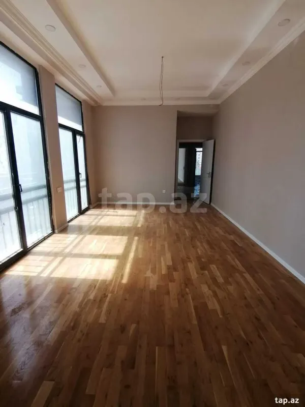 Satılır 4 otaqlı yeni tikili 147 m²