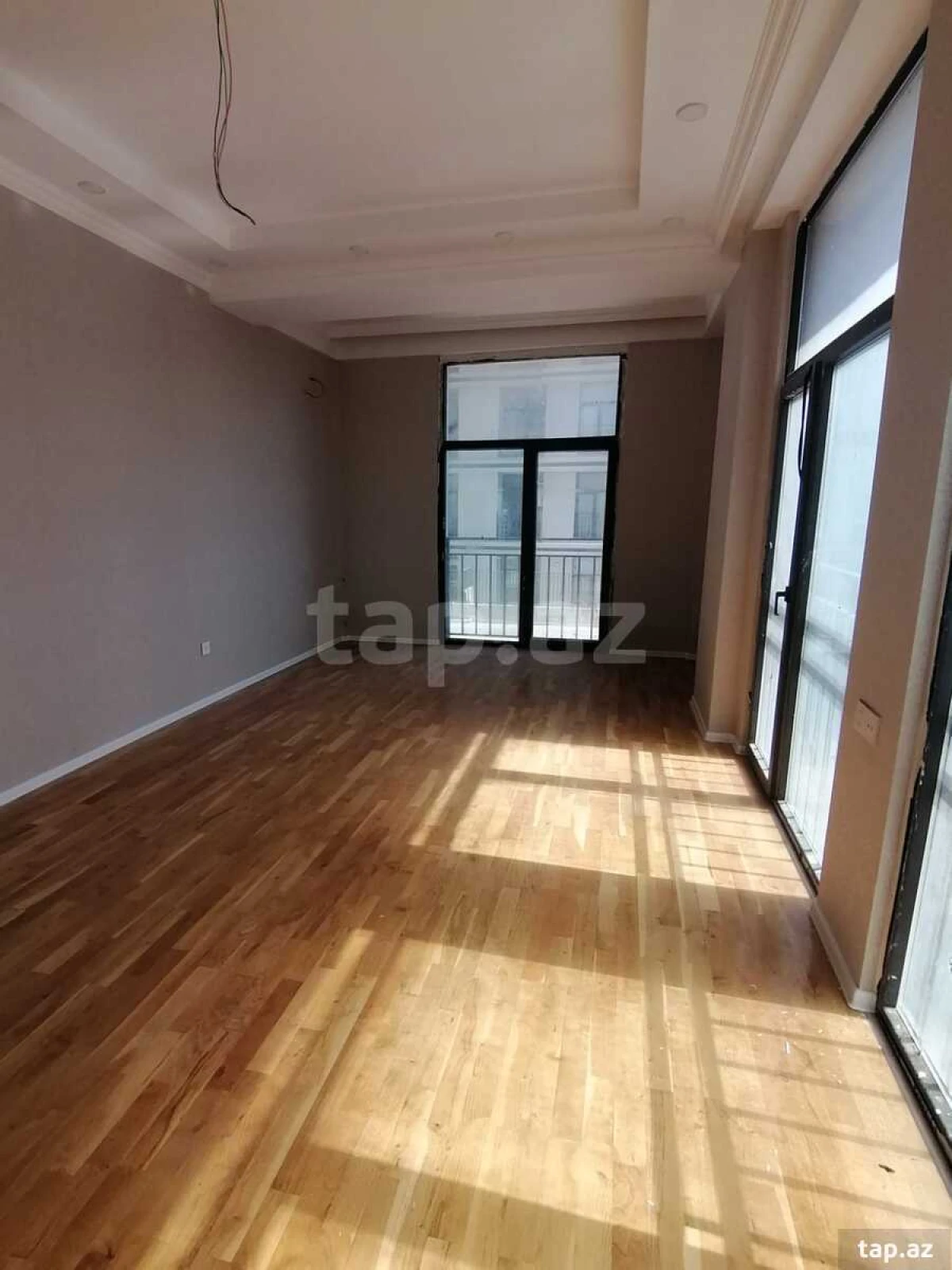 Satılır 4 otaqlı yeni tikili 147 m²